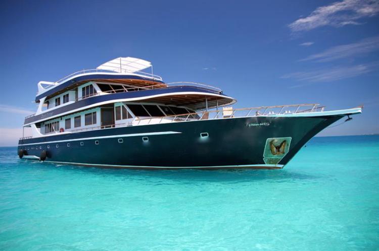bateau-croisiere-plongee-maldives-ocean-diving